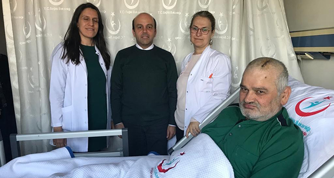 20 yıldır Parkinsondu, 5 yıldır titriyordu... Beyin piliyle sağlığına kavuştu