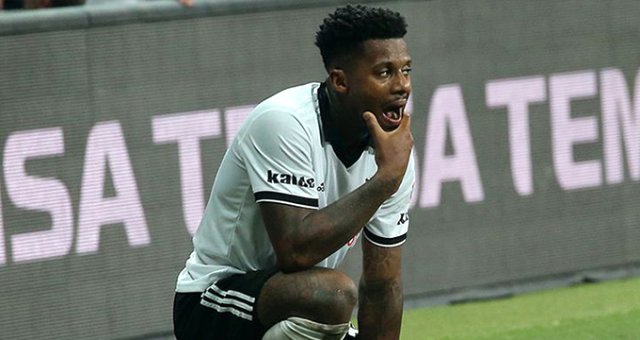 Jeremain Lens, Saçını Sarıya Boyattı!